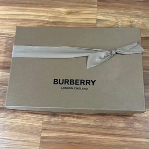 Burberry umbrella NIB